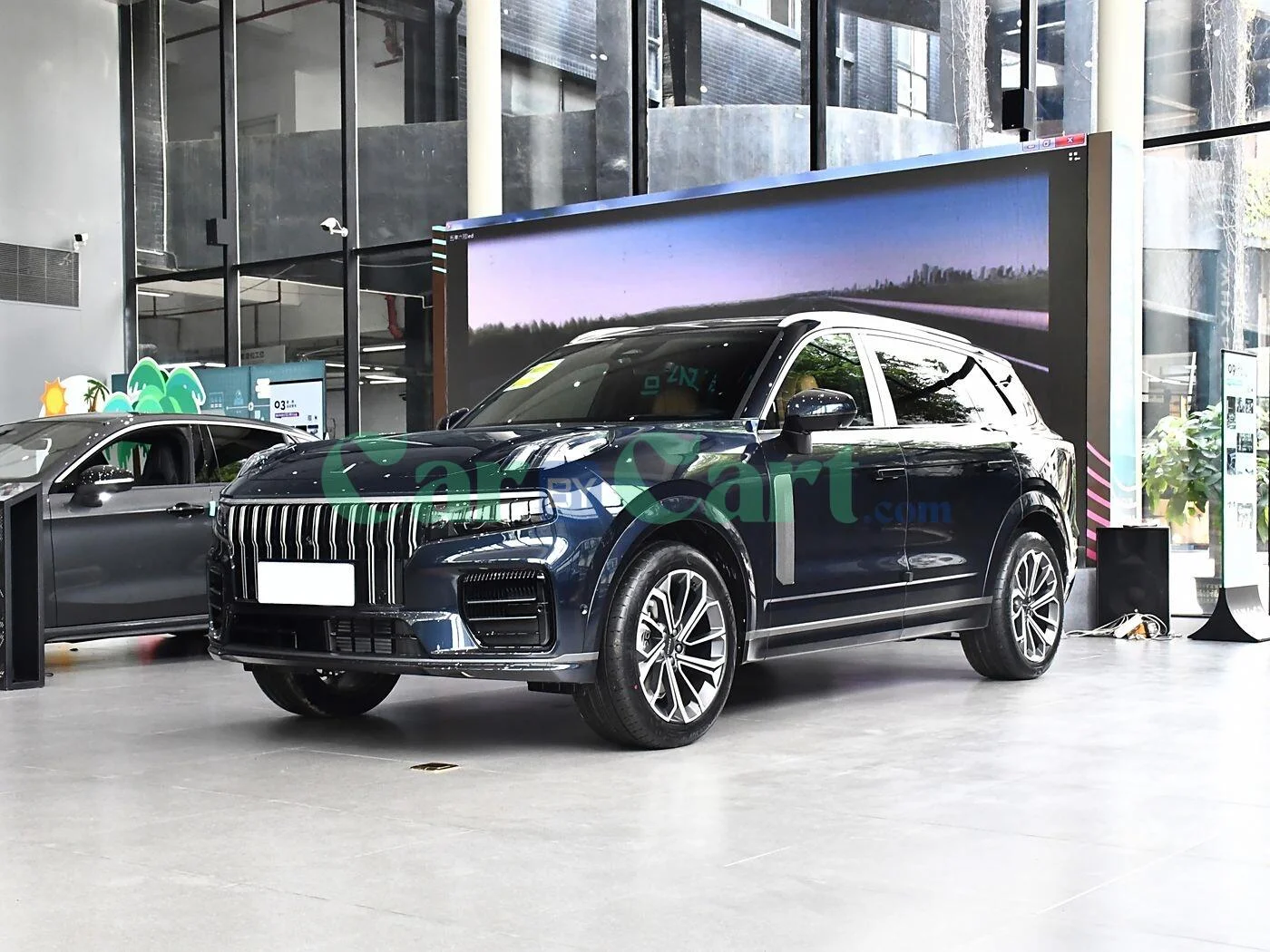 LYNK&CO LYNK&CO 09 2025