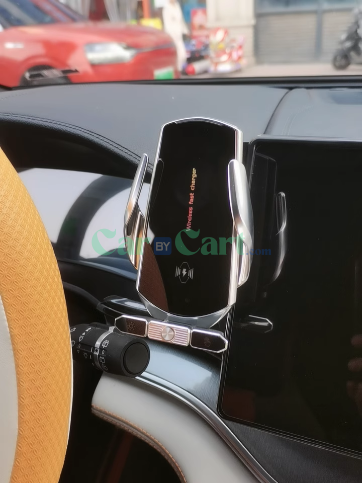 2025 BYD Song PLUS DM-i Smart 15.6-inch phone holder