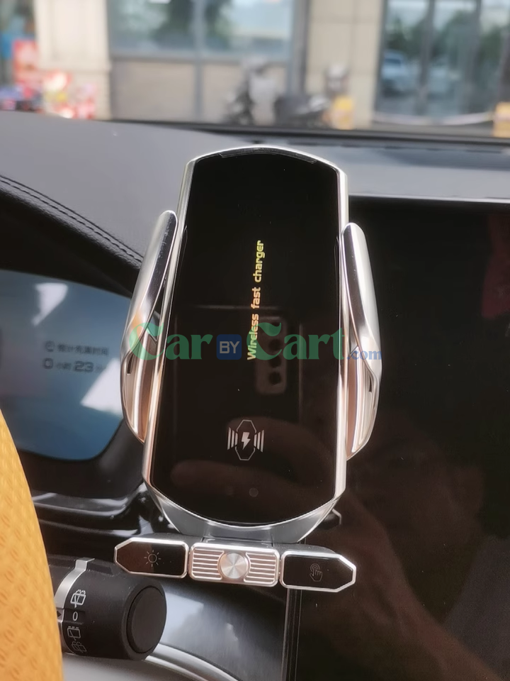 2025 BYD Song PLUS DM-i Smart 15.6-inch phone holder