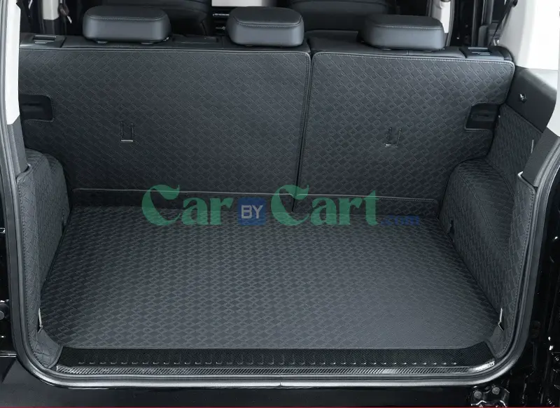 TANK 300 accessories set inside