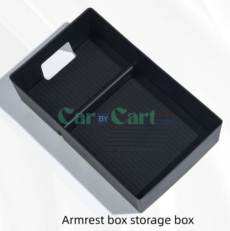 TANK 300 accessories set inside