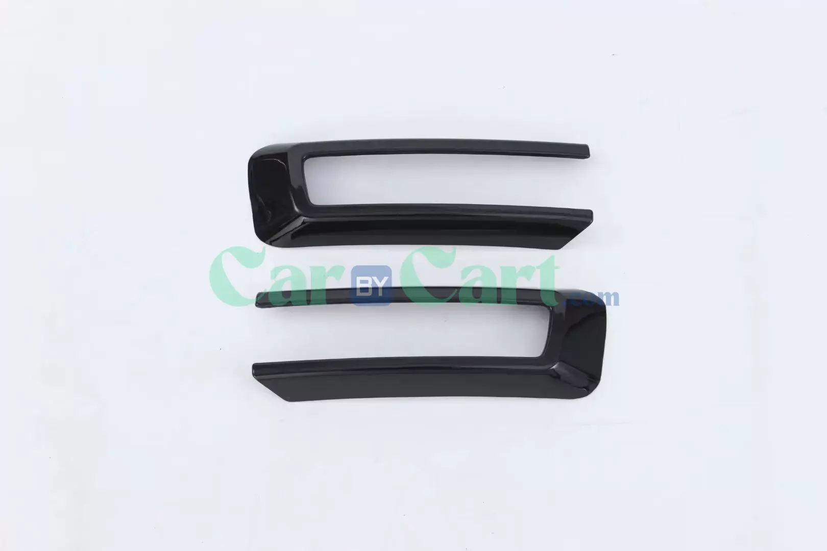 Leopard 5  accessories set outside